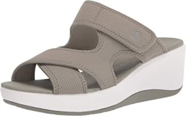 Sandalia De Mujer Clarks Dusty Olive Textil Paso Cali Arrecife Slide