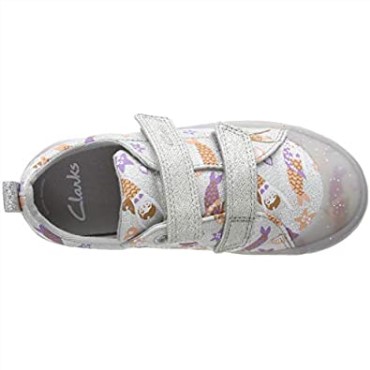 Zapatilla Clarks Plata Lona Bebé Niñas Foxing Print T Sneaker Niño