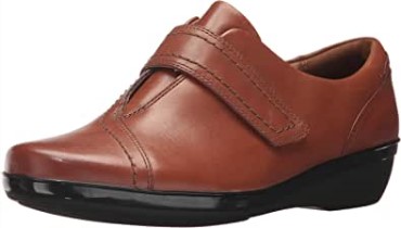 Clarks Mujer Everlay Dixey Slip-on Loafer Marron