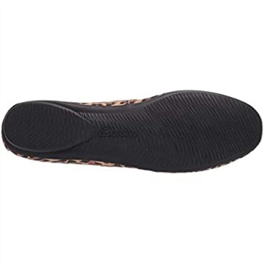 Clarks Gracelpair Mocasín Plano Para Mujer