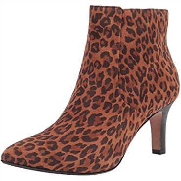 Botines De Mujer Illeana Petal De Ante Color Tostado Oscuro Clarks