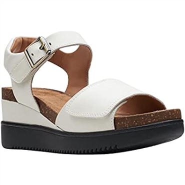 Lizby Correa Clarks
