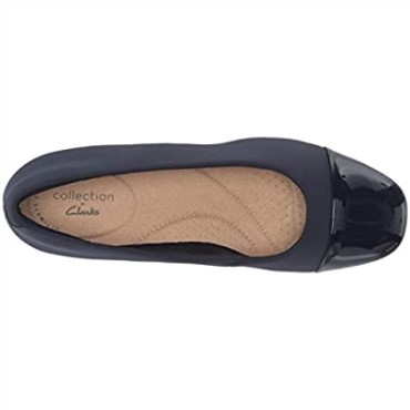 Zapato De Salón Marilyn Sara De Mujer Combi Clarks De Charol Azul Marino