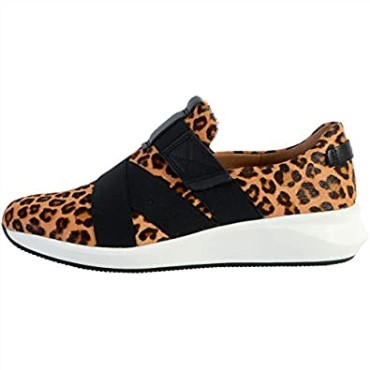 Un Rio Zapatos De Cuero Con Correa Estampado De Leopardo Clarks