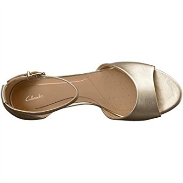 Sandalia De Tacón Mujer Laureti Grace Clarks Champagne Piel Metalizada