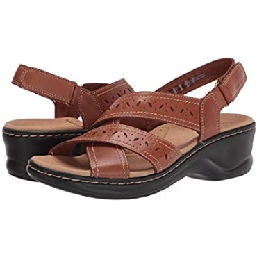 Sandalia Plana Mujer Lexi Perla Clarks Cuero Tostado Oscuro