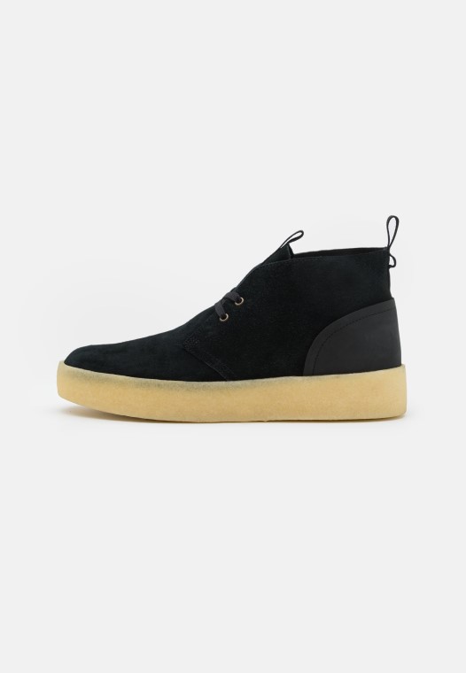 Botines Con Cordones Desert Cup Clarks Negro