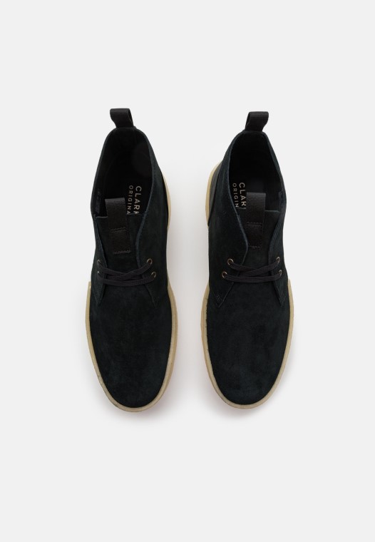 Botines Con Cordones Desert Cup Clarks Negro
