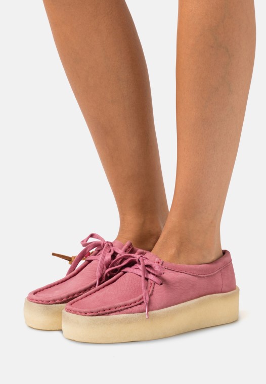 Rosa Clarks Wallabee Taza Casual Con Cordones