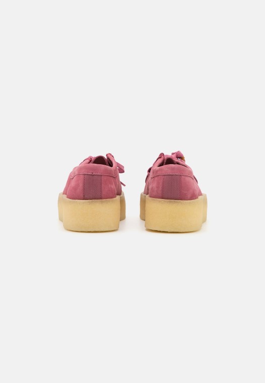 Rosa Clarks Wallabee Taza Casual Con Cordones