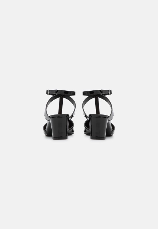 Tacones Negros Clasicos Clarks