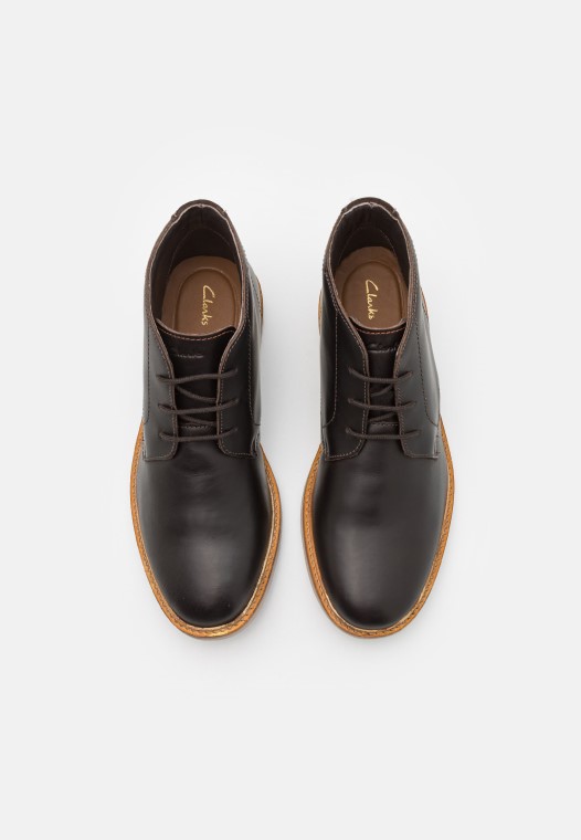 Marrón Oscuro Clarks Atticus Mid Casual Con Cordones