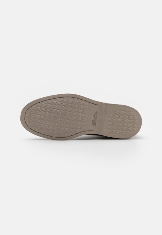 Marrón Oscuro Clarks Atticus Mid Casual Con Cordones