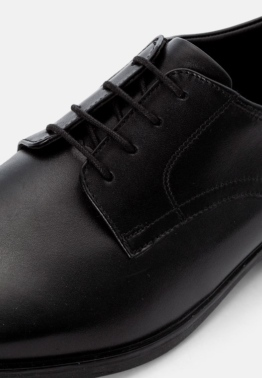 Zapatos De Cordones Negros Clarks Howard Walk