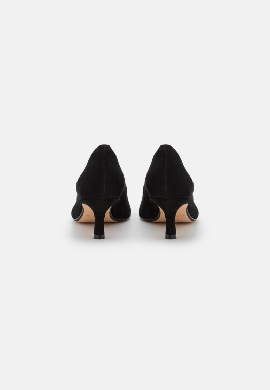 Violeta Tacones Clasicos Clarks Negro