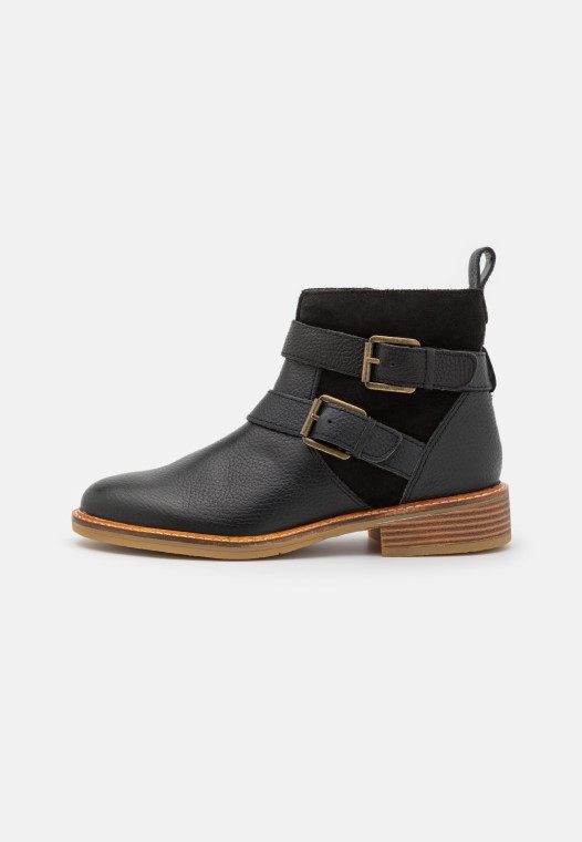 Botines Negros Con Hebilla Cologne De Clarks