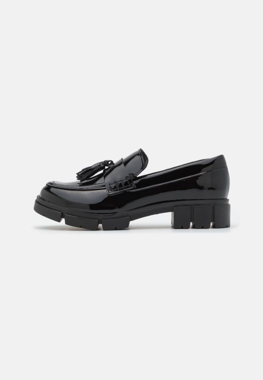 Mocasín Negro Teala Slip-ons Clarks