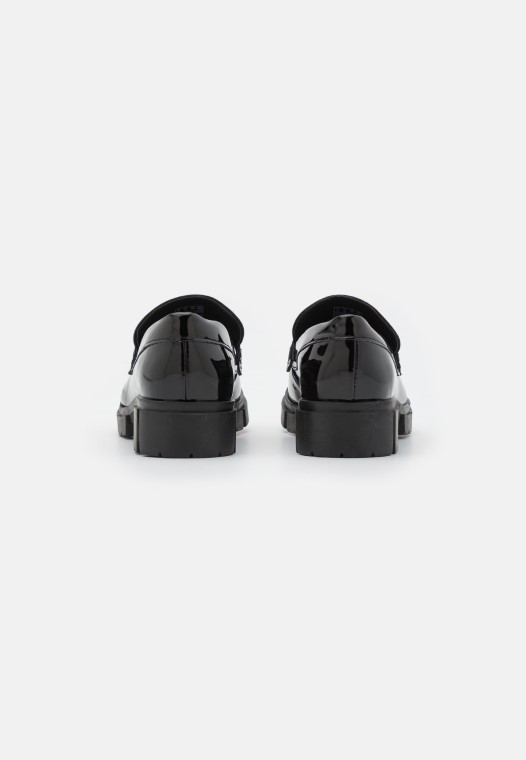 Mocasín Negro Teala Slip-ons Clarks