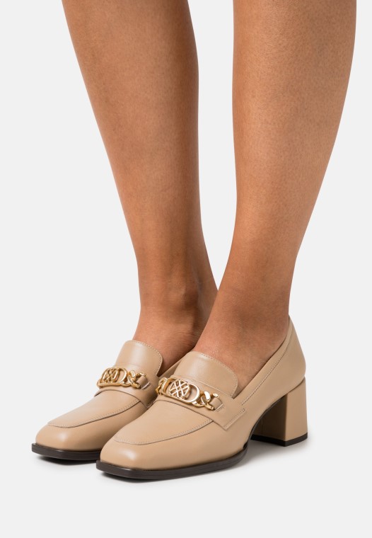 Megan Classic Tacones Clarks Arena