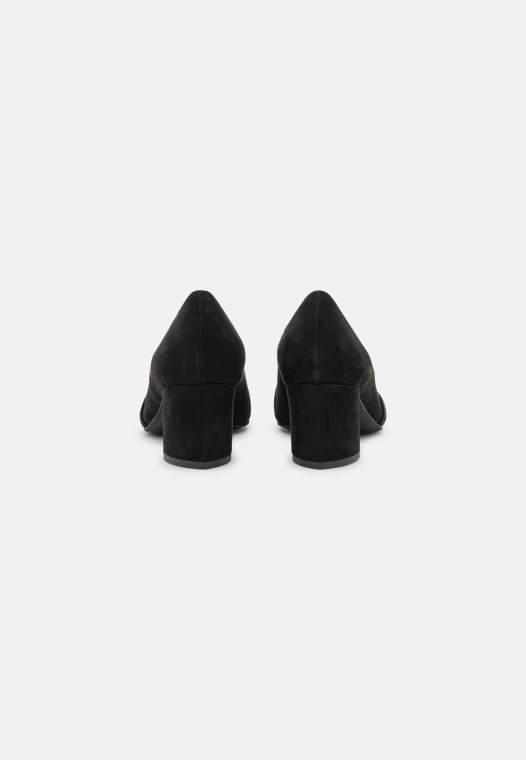 Tacos Negros Clarks Lisos Clasicos