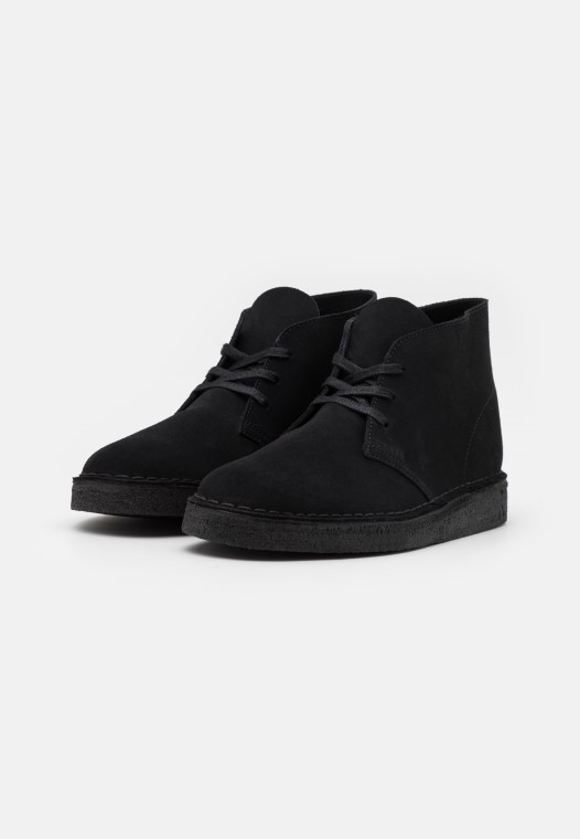 Desierto Carbón Casual Con Cordones Clarks Negro