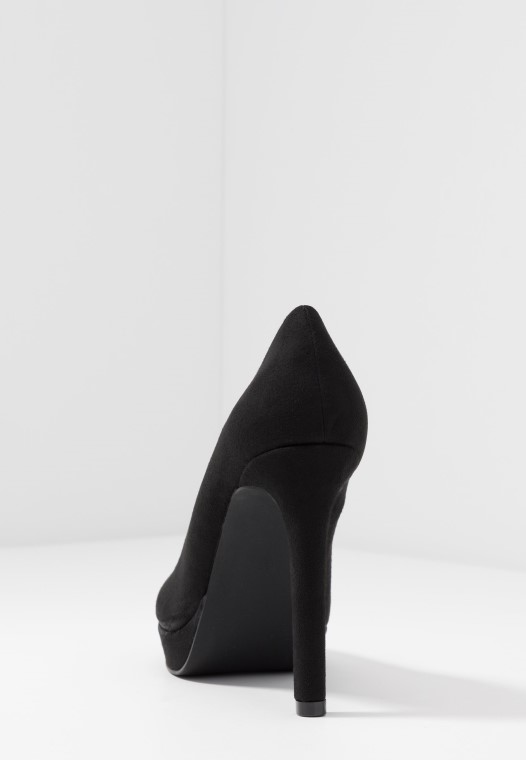 Tacones Altos Negros Clarks
