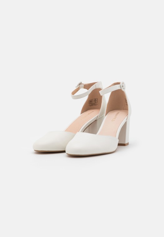 Cuero Tacones Clasicos Clarks Blanco