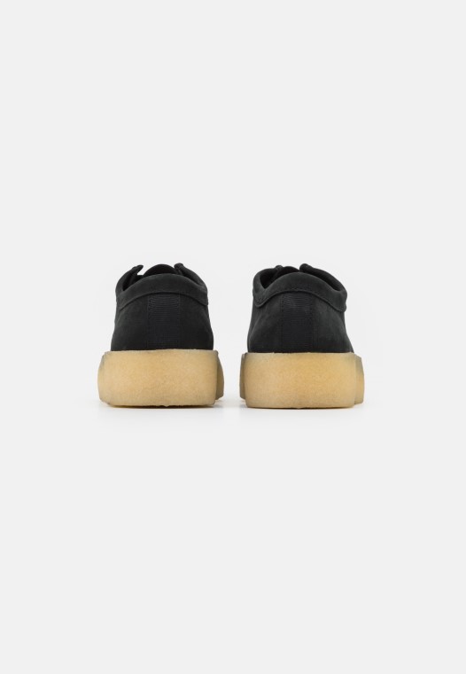 Zapatos Casuales Clarks Black Wallabee Cup Con Cordones
