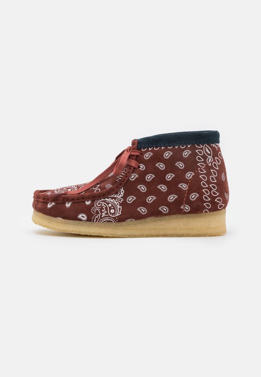 Botas Wallabee Informales De Azulejos Con Cordones Clarks