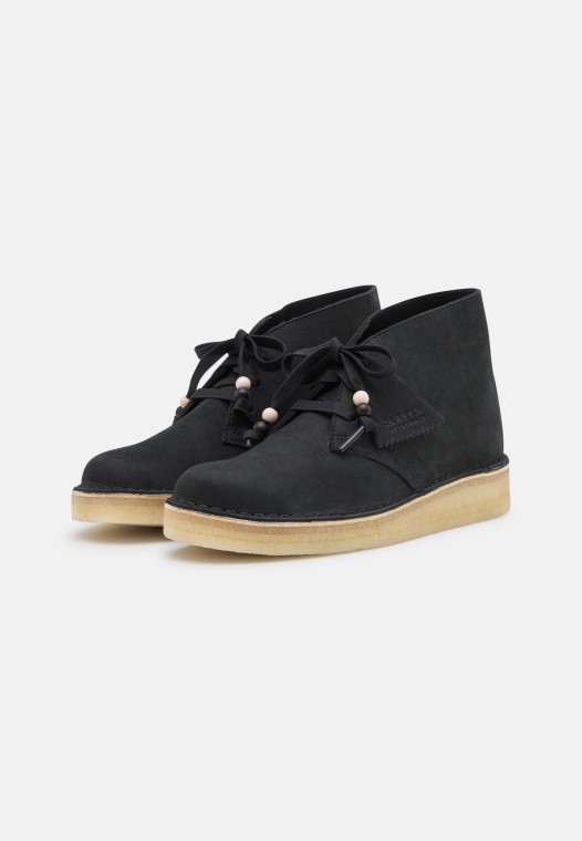Zapatos Con Cordones Desert Carbon Black Clarks