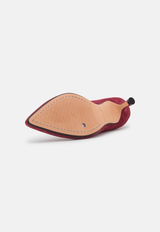 Clarks Corte De Vino Tacones Clásicos