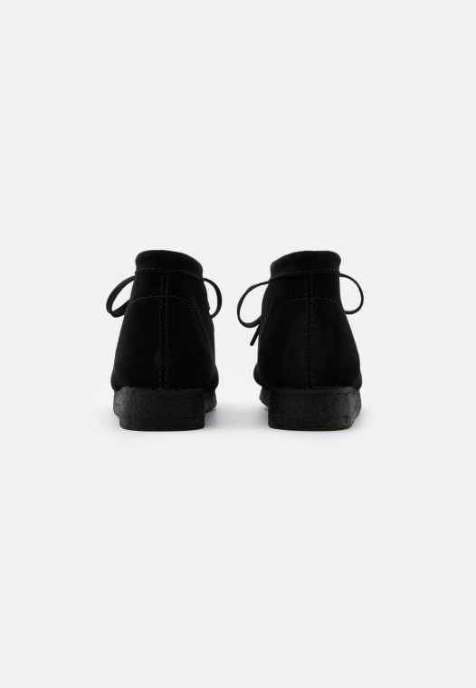 Black Wallabee Cordones Casuales Clarks