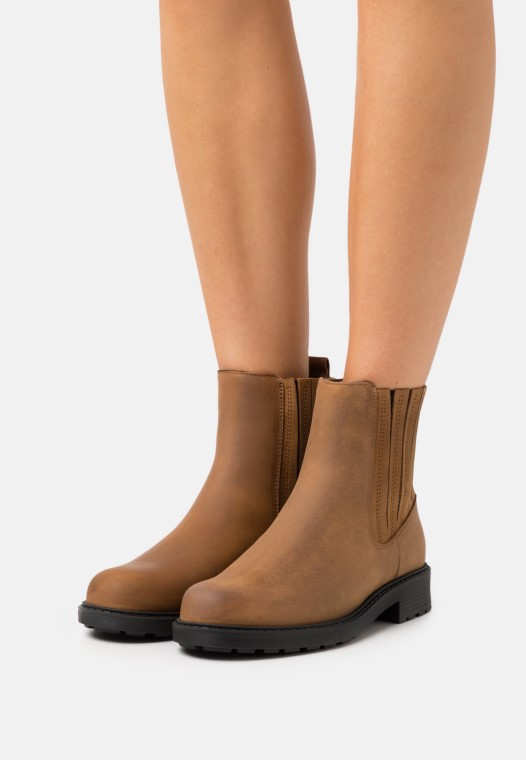 Botines Clasicos Orinoco Marron Clarks