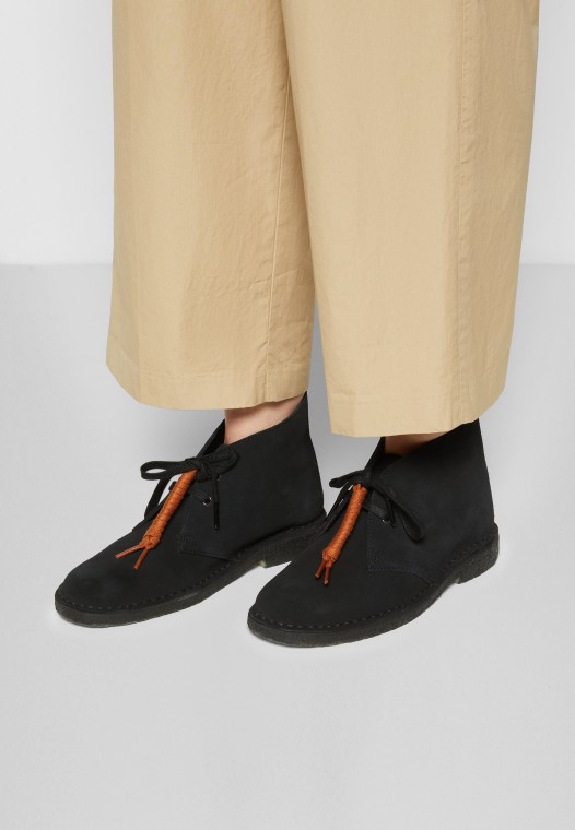 Botas Safari Negras Clarks Con Cordones Informales