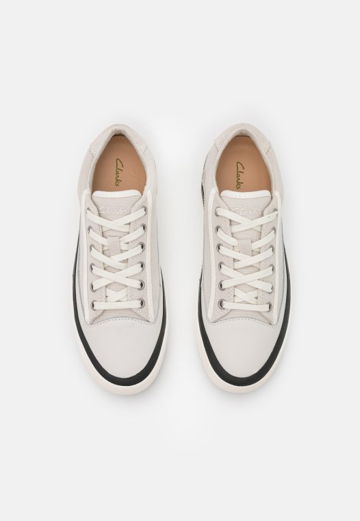 Zapatillas Blancas Clarks Aceley Con Cordones