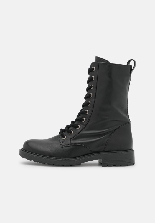 Botines Con Cordones Estilo Orinoco Clarks Negros