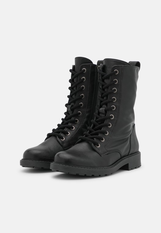 Botines Con Cordones Estilo Orinoco Clarks Negros