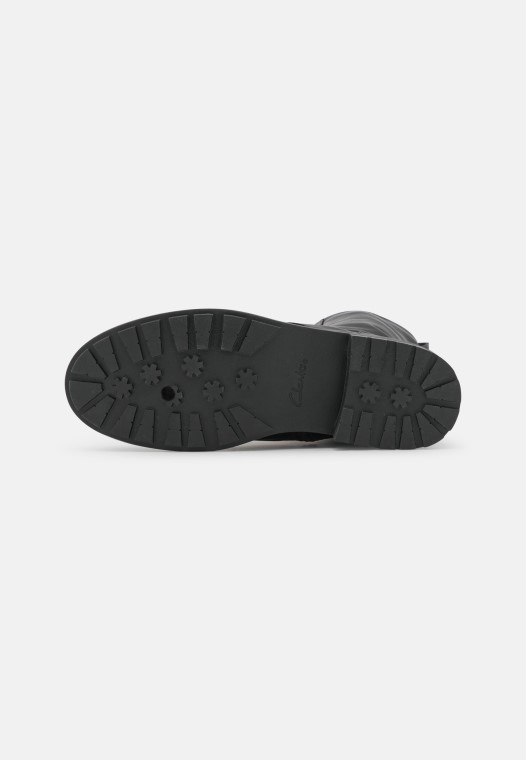 Botines Con Cordones Estilo Orinoco Clarks Negros