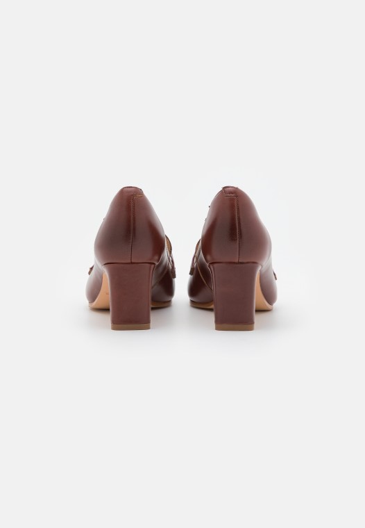 British Bronceado Seren Tacones Clasicos Clarks