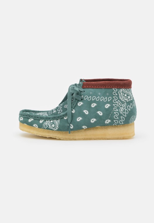 Clarks Wallabee Casual Con Cordones Verdes