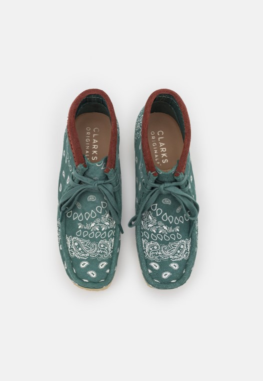 Clarks Wallabee Casual Con Cordones Verdes