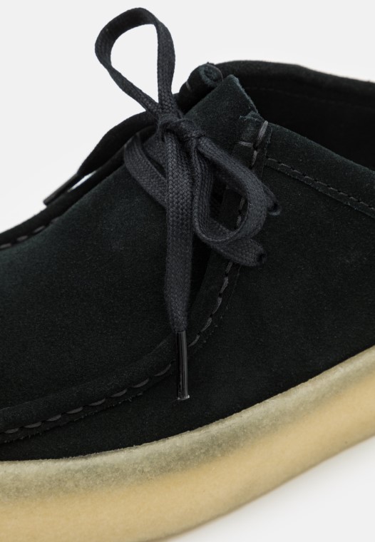 Vaso Clarks Wallabee Negro Zuecos