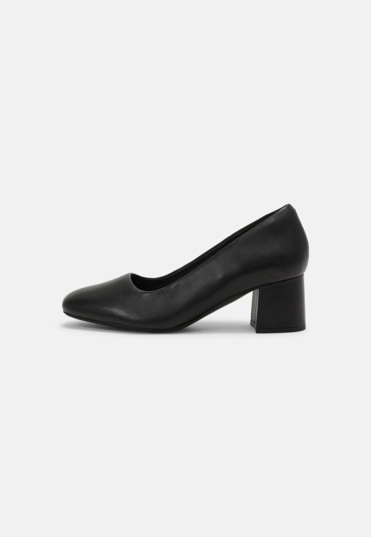 Tacones Negros Clarks Sheer Court