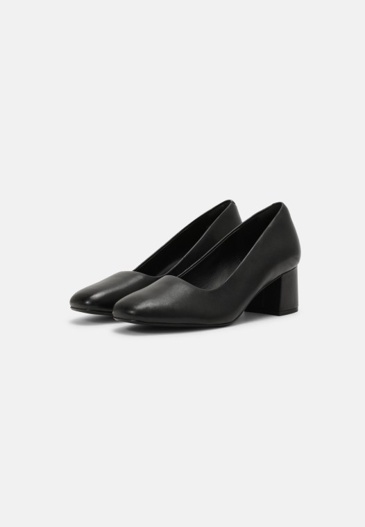 Tacones Negros Clarks Sheer Court
