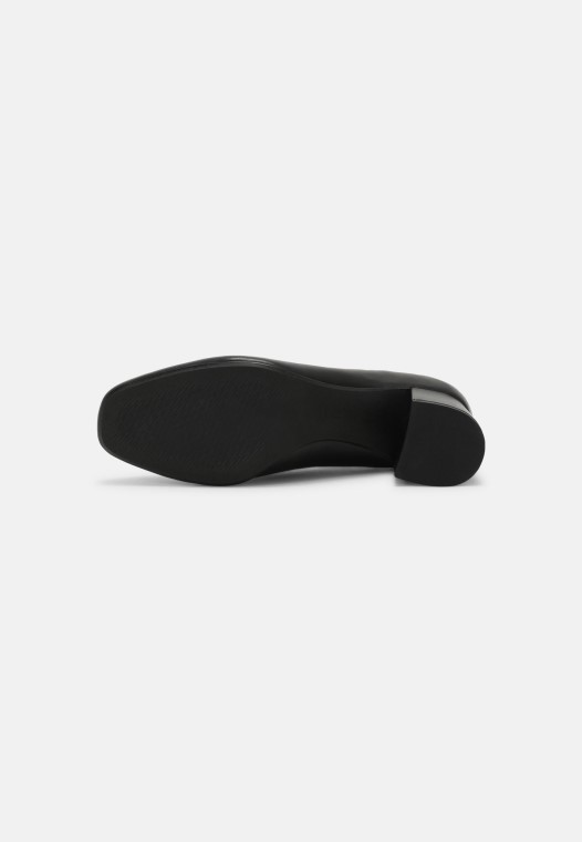 Tacones Negros Clarks Sheer Court
