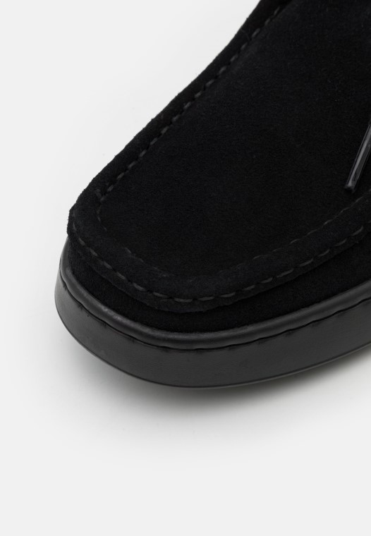 Negro Court Lite Wally Con Cordones Clarks