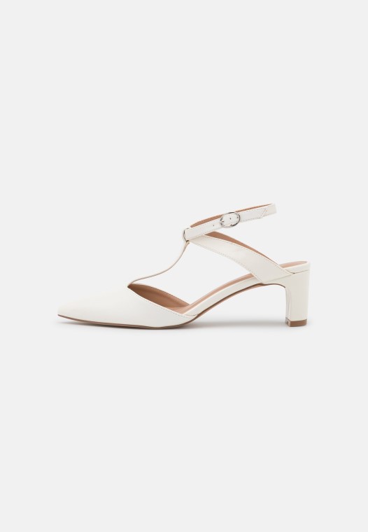 Tacones Clasicos Clarks Blancos