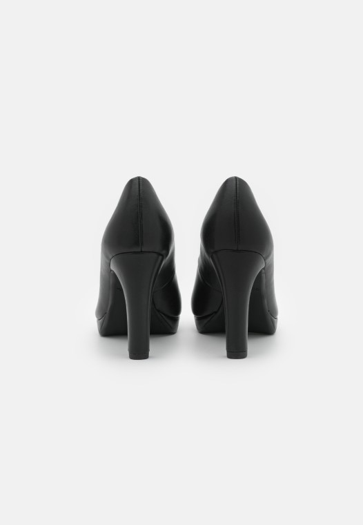 Tacones Negros Mate Clarks