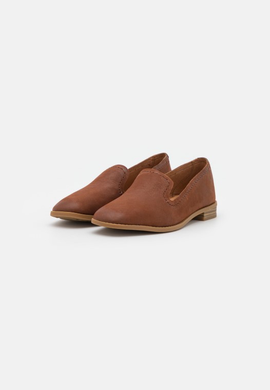 Zapatillas Sin Cordones Pure Hall Tan Clarks