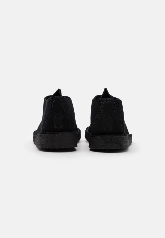 Clarks Desert Trek Casual Con Cordones Negro